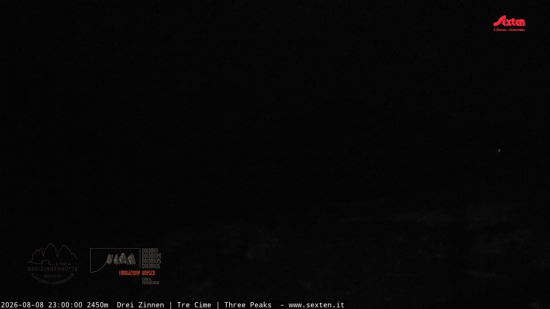 Archived image Webcam Dolomites South Tyrol: Mountain Hut Antonio Locatelli