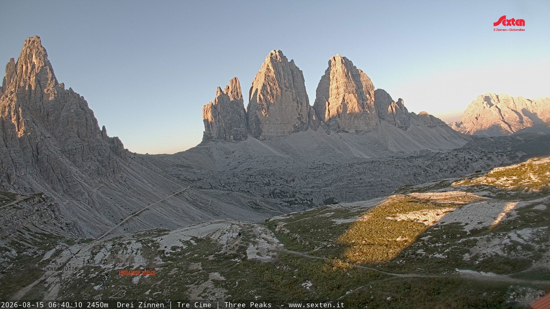 Archiv Foto Webcam Blick auf die 3 Zinnen von der Dreizinnenhütte