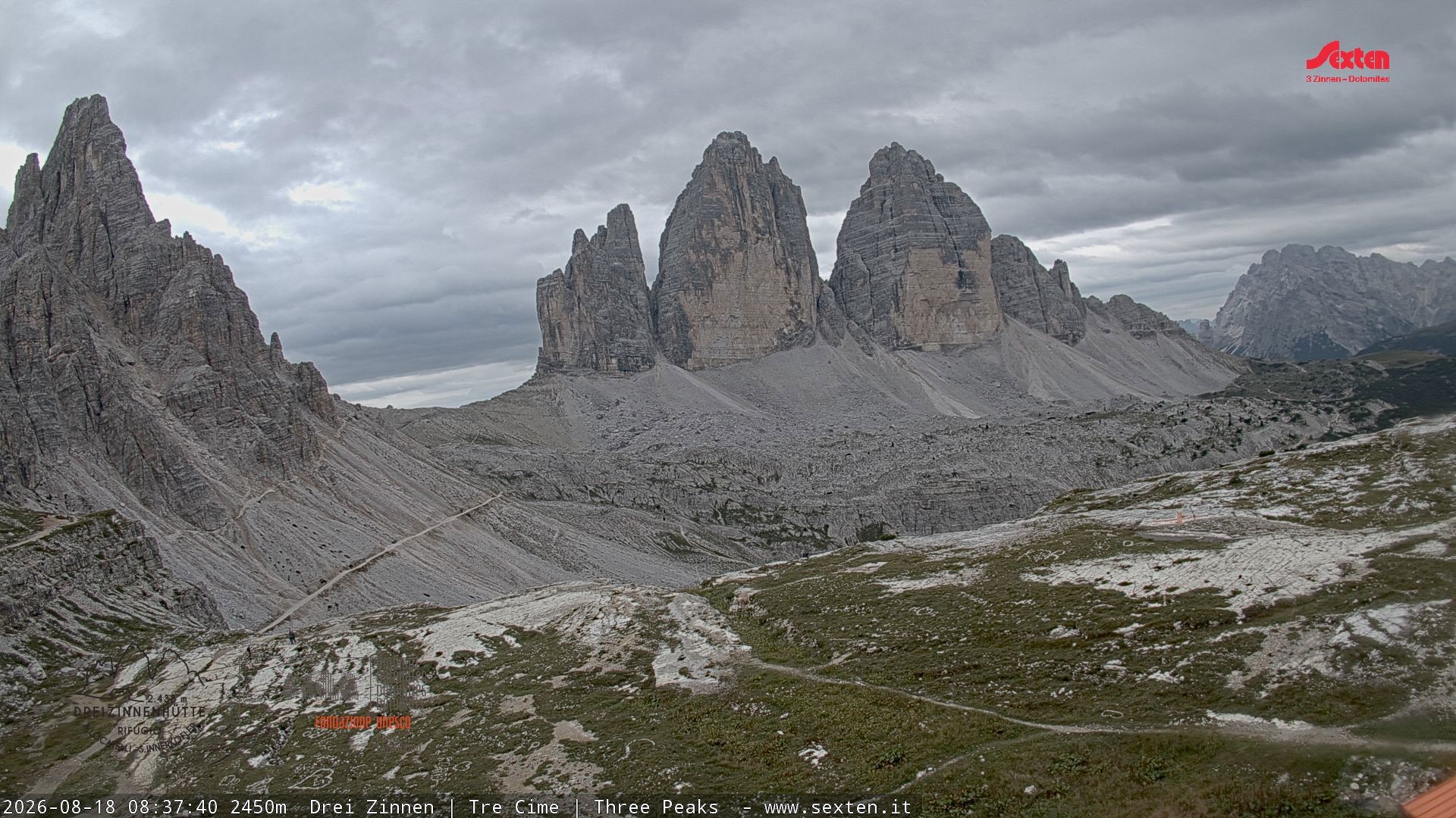 Archived image Webcam Dolomites South Tyrol: Mountain Hut Antonio Locatelli