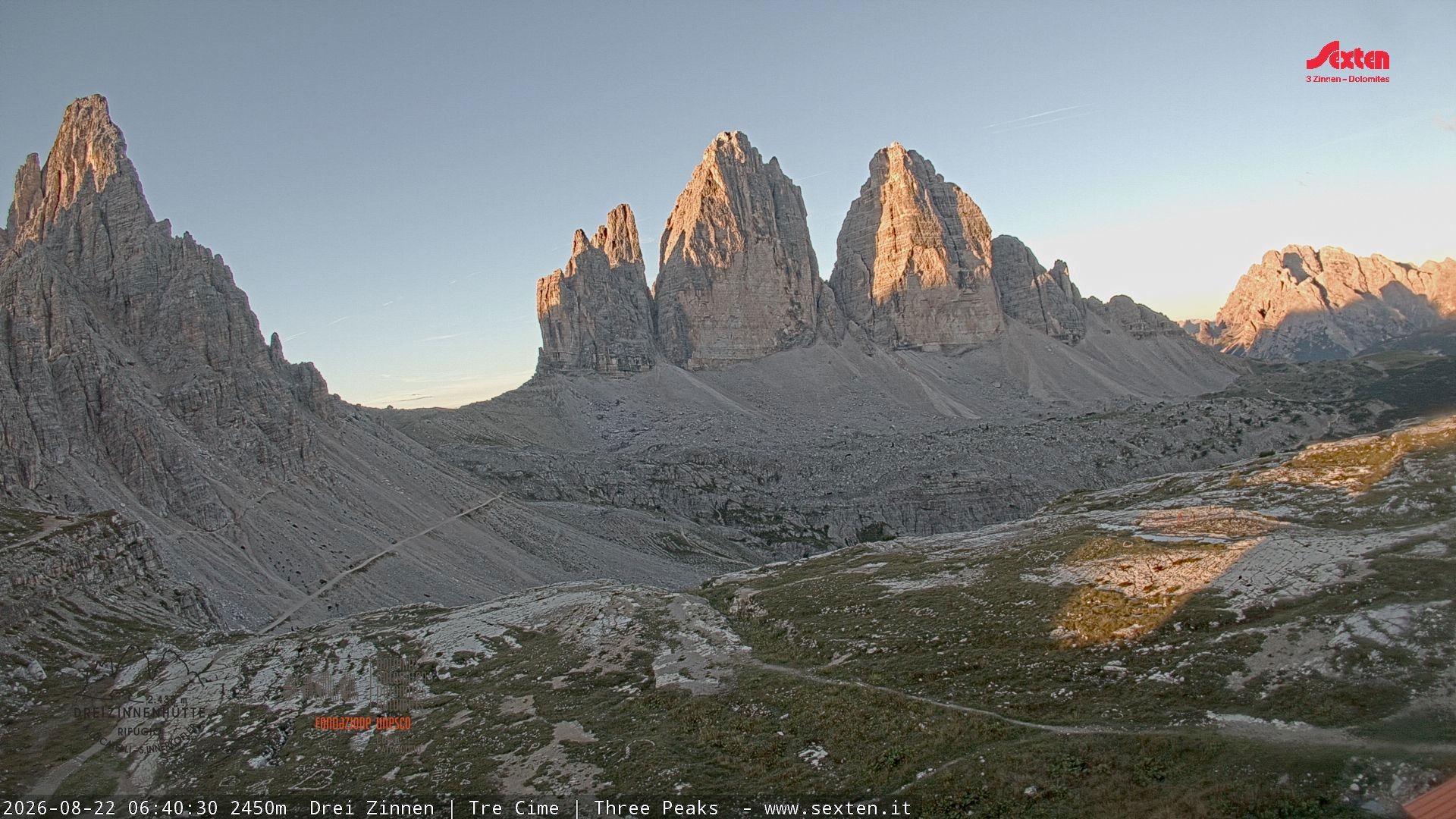 Archiv Foto Webcam Blick auf die 3 Zinnen von der Dreizinnenhütte