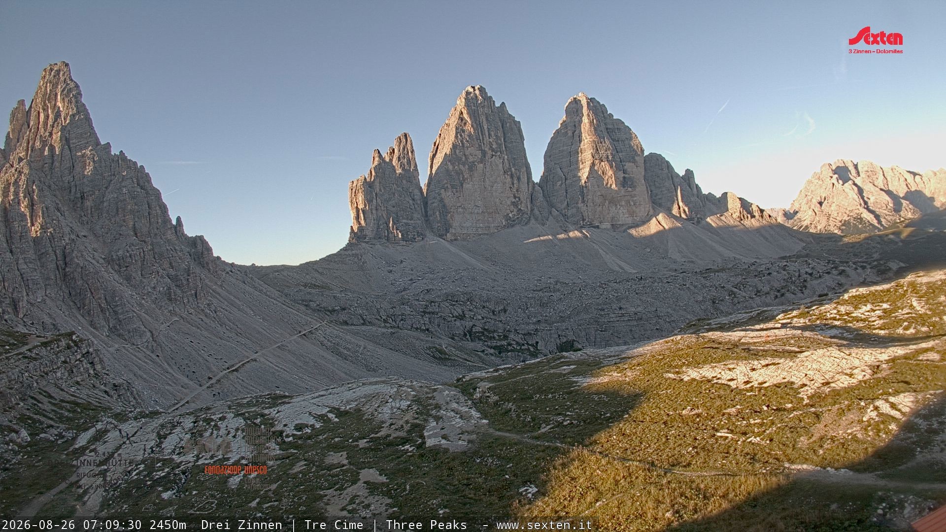 Archiv Foto Webcam Blick auf die 3 Zinnen von der Dreizinnenhütte