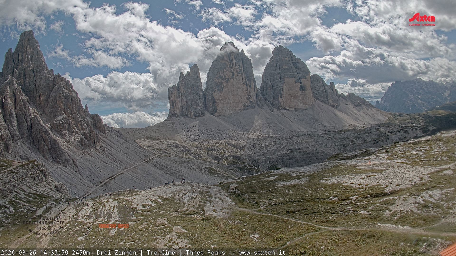 Archiv Foto Webcam Blick auf die 3 Zinnen von der Dreizinnenhütte