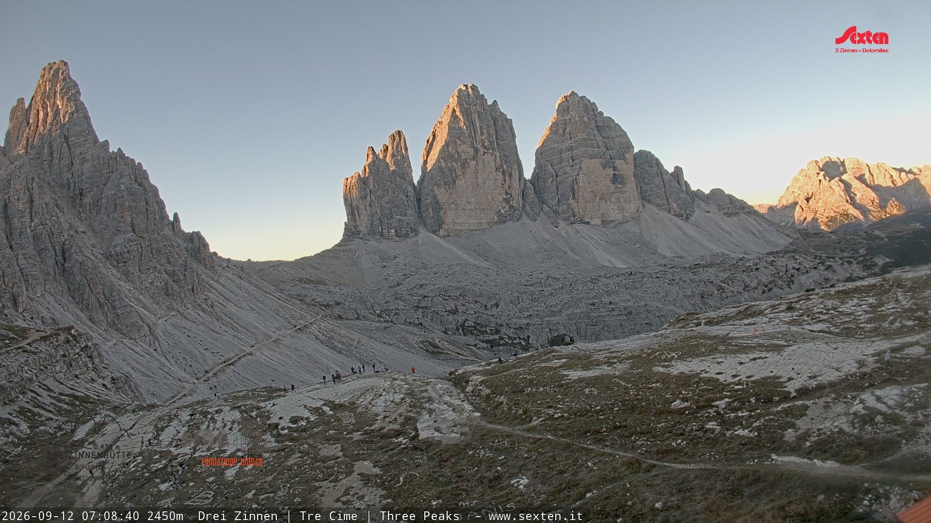 Archiv Foto Webcam Blick auf die 3 Zinnen von der Dreizinnenhütte