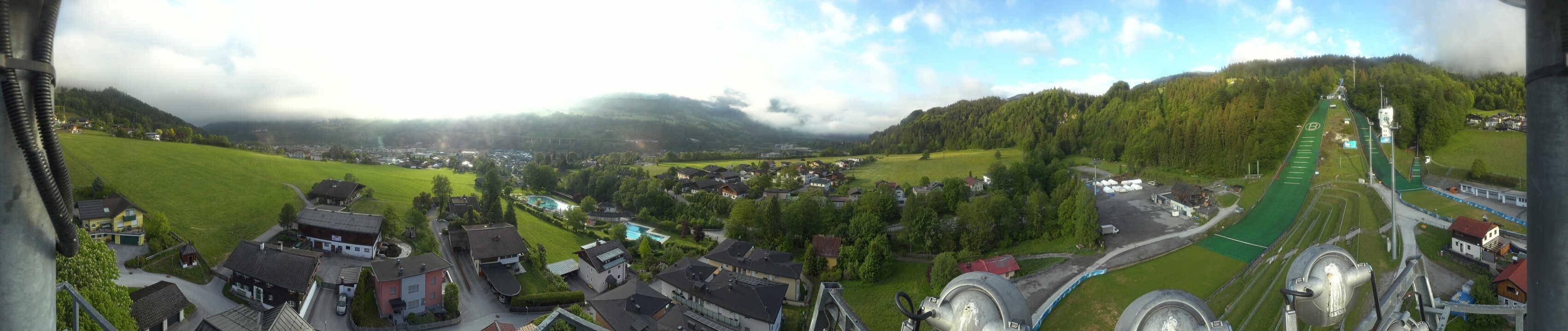 Archived image Webcam Bischofshofen - Village and Ski Jumping Area