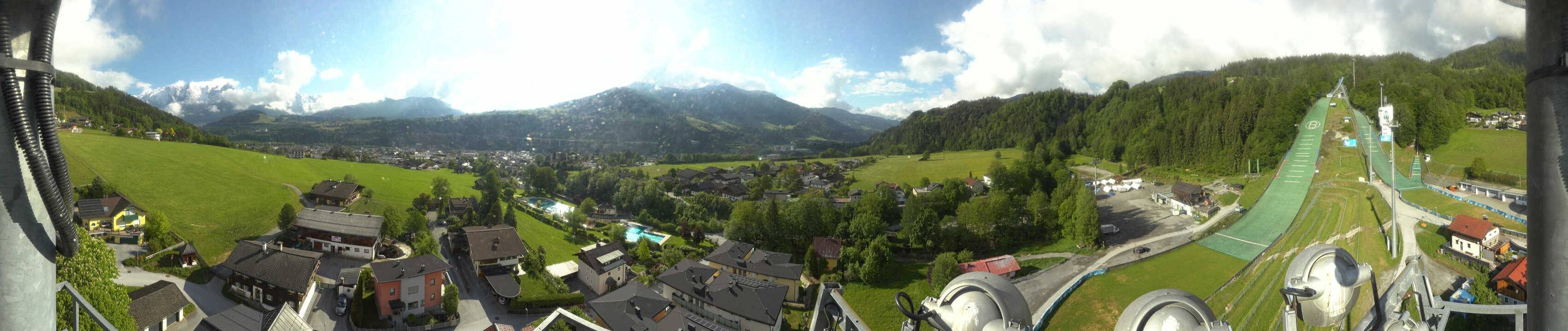 Archived image Webcam Bischofshofen - Village and Ski Jumping Area