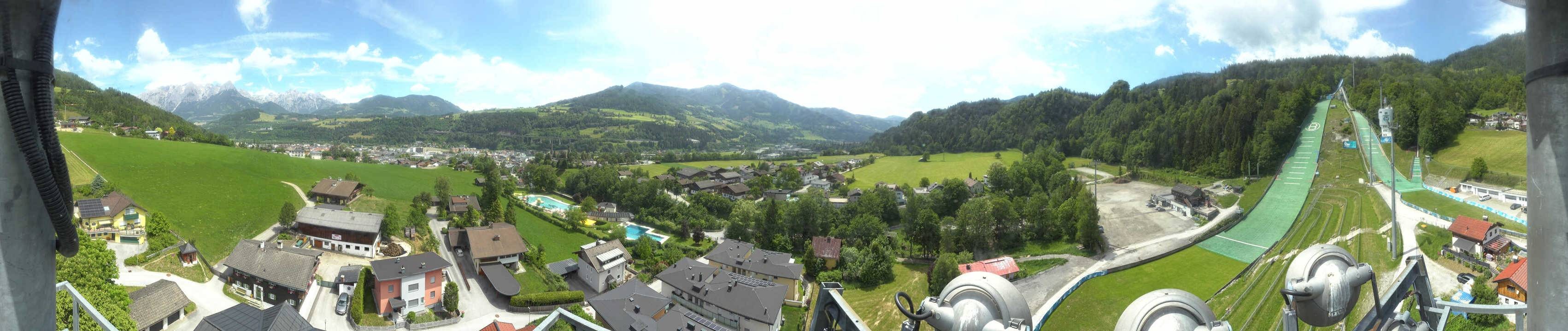 Archived image Webcam Bischofshofen - Village and Ski Jumping Area