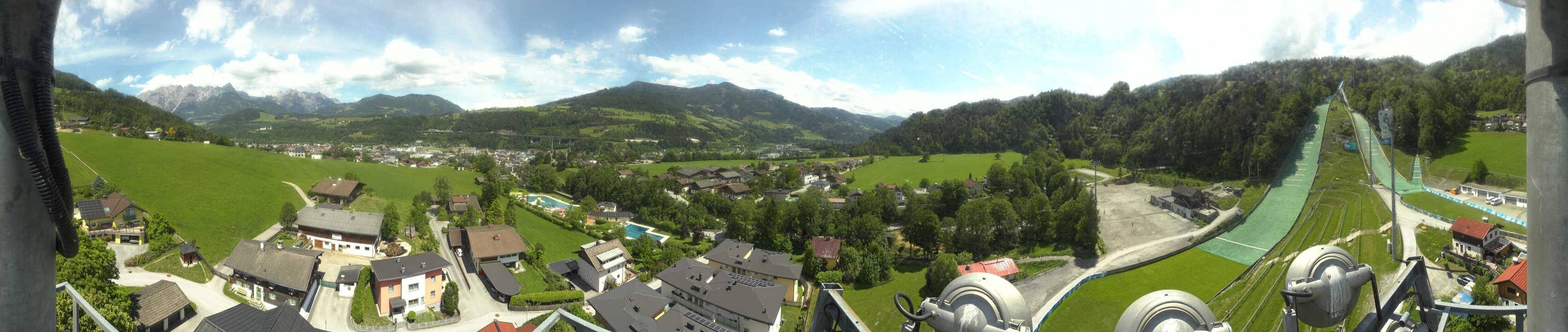 Archived image Webcam Bischofshofen - Village and Ski Jumping Area