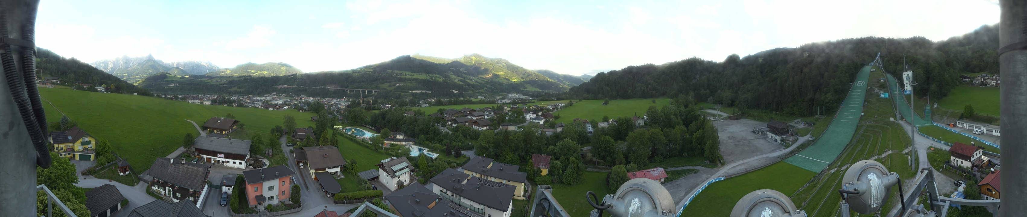 Archived image Webcam Bischofshofen - Village and Ski Jumping Area