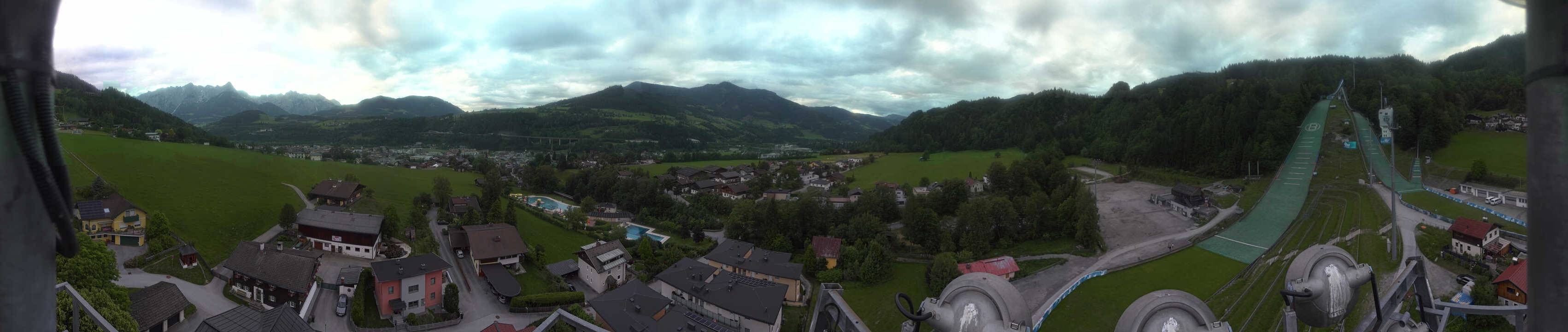 Archived image Webcam Bischofshofen - Village and Ski Jumping Area