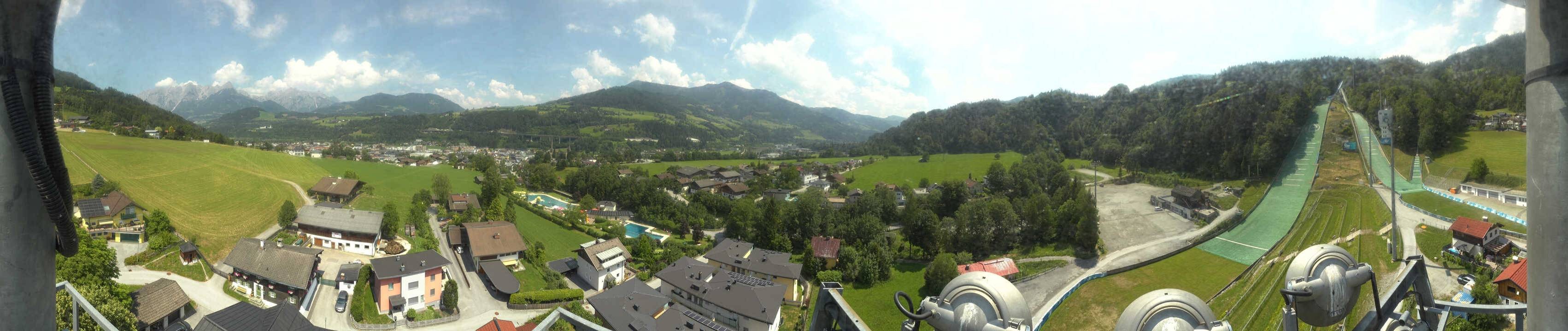 Archived image Webcam Bischofshofen - Village and Ski Jumping Area