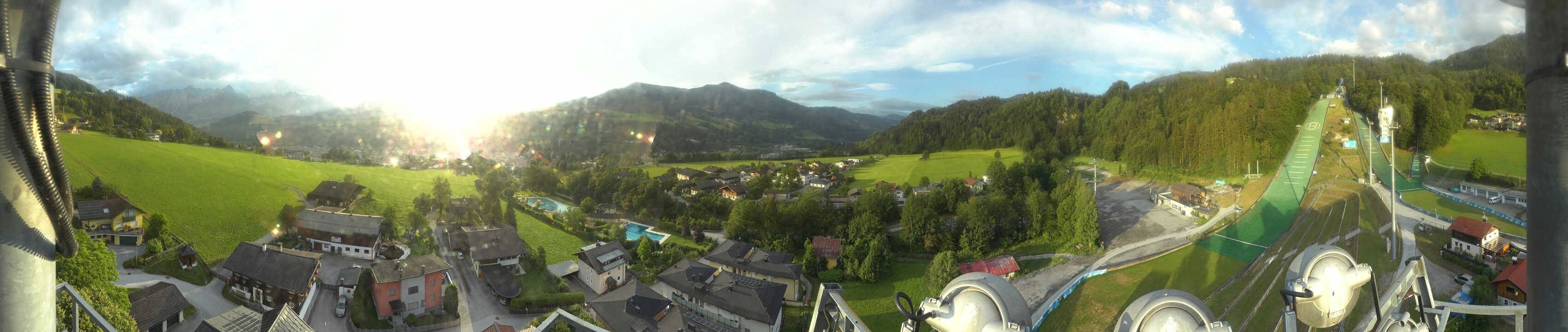 Archived image Webcam Bischofshofen - Village and Ski Jumping Area