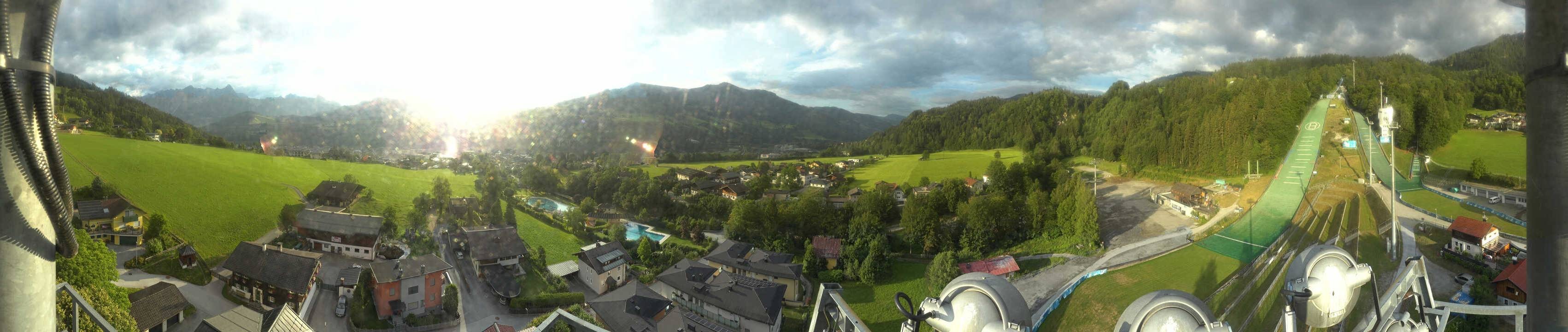 Archived image Webcam Bischofshofen - Village and Ski Jumping Area