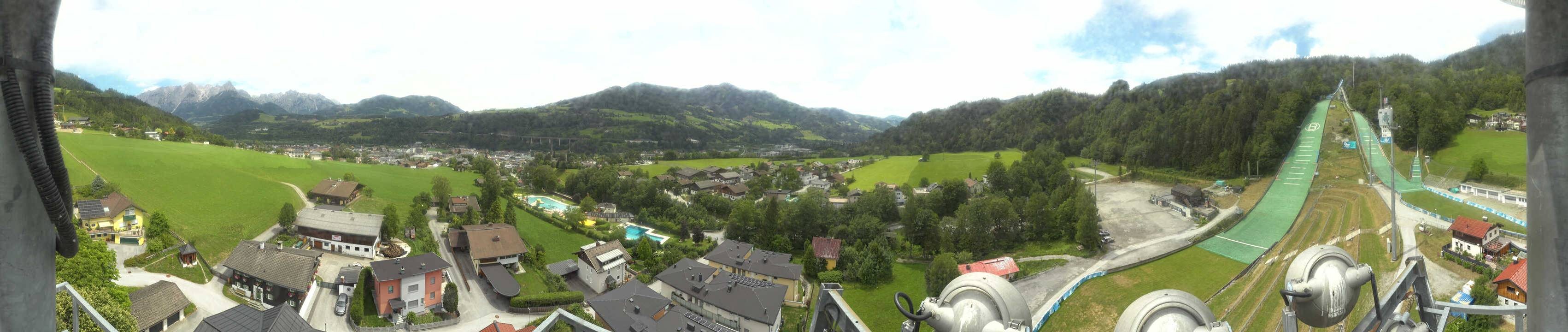 Archived image Webcam Bischofshofen - Village and Ski Jumping Area