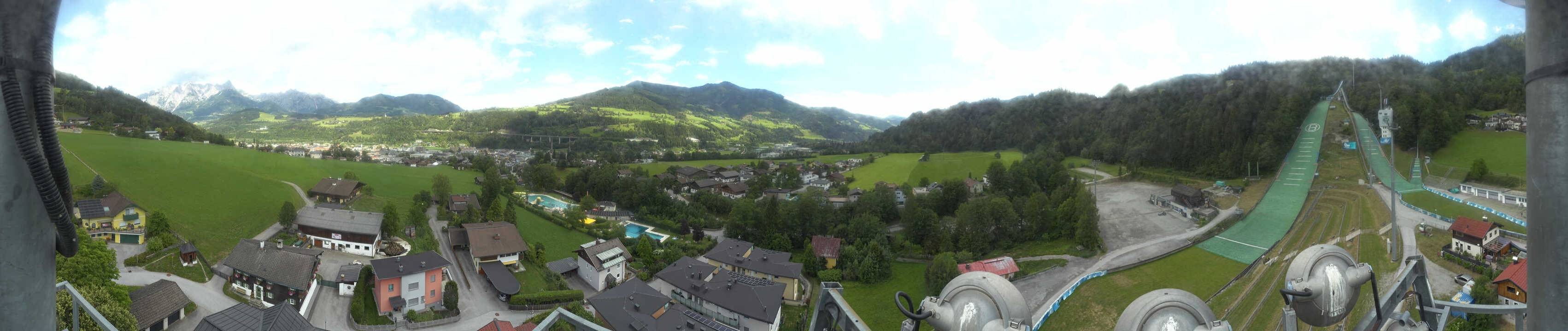 Archived image Webcam Bischofshofen - Village and Ski Jumping Area