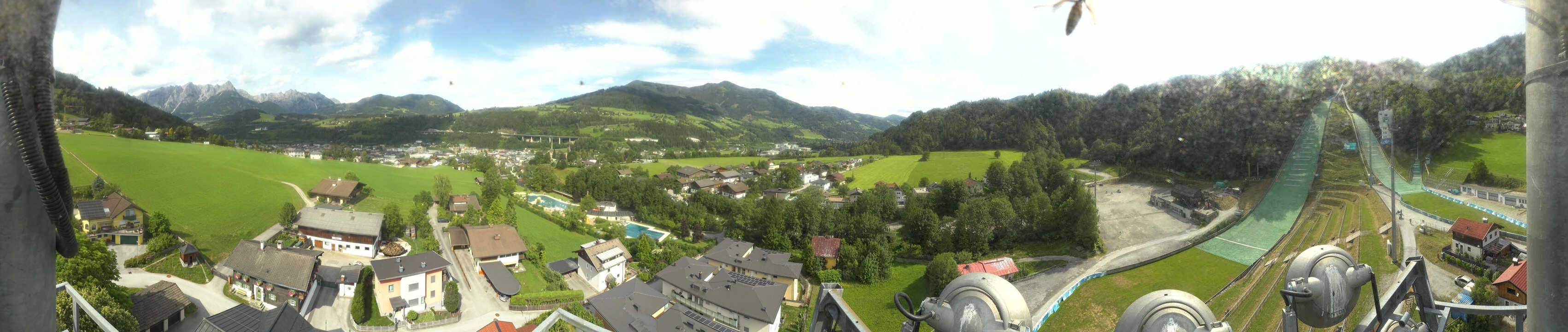 Archived image Webcam Bischofshofen - Village and Ski Jumping Area