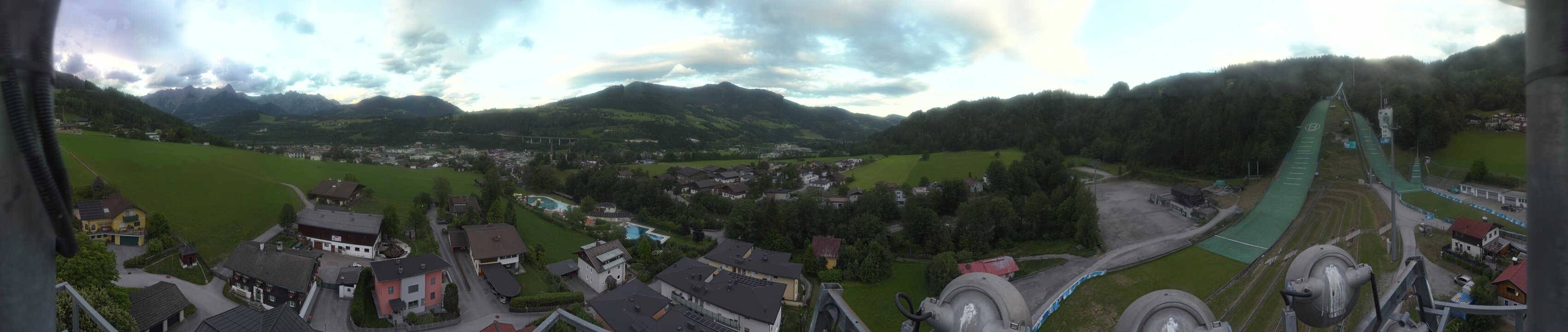 Archived image Webcam Bischofshofen - Village and Ski Jumping Area
