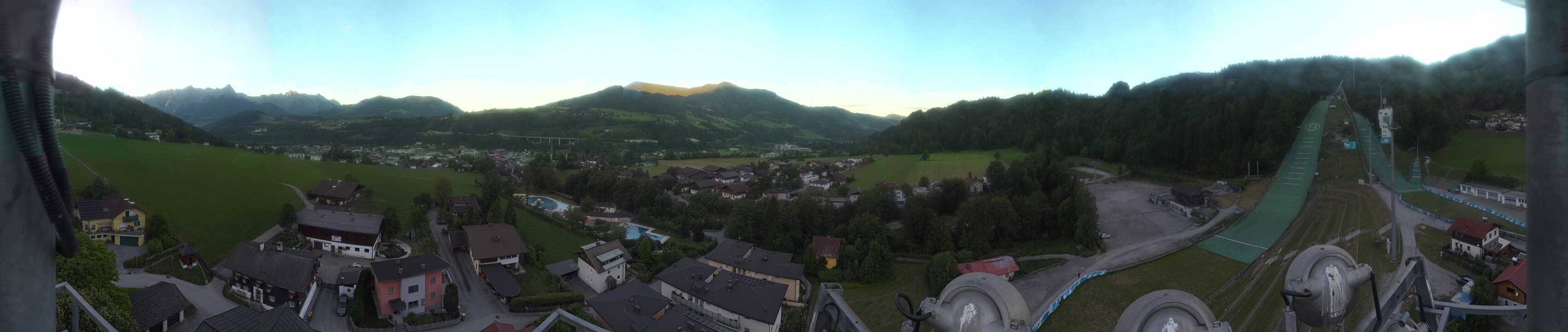 Archived image Webcam Bischofshofen - Village and Ski Jumping Area
