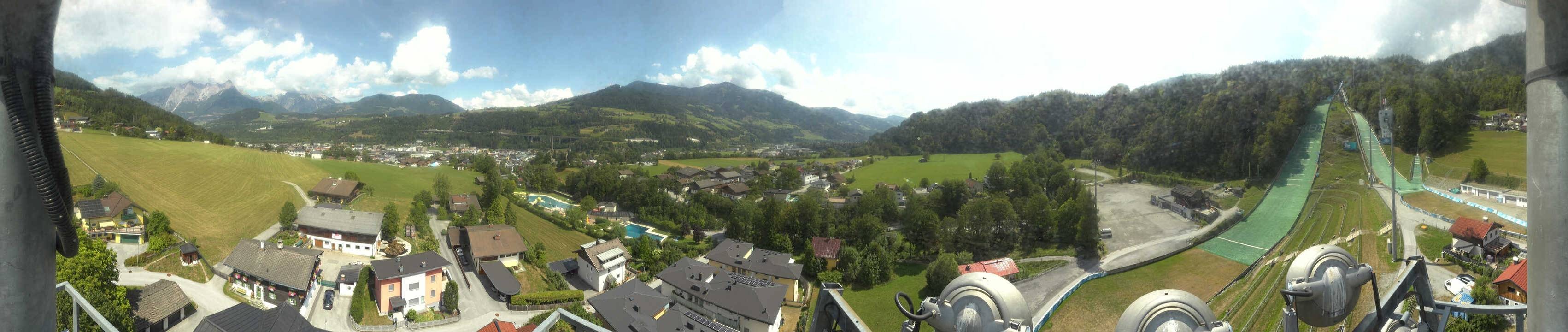 Archived image Webcam Bischofshofen - Village and Ski Jumping Area