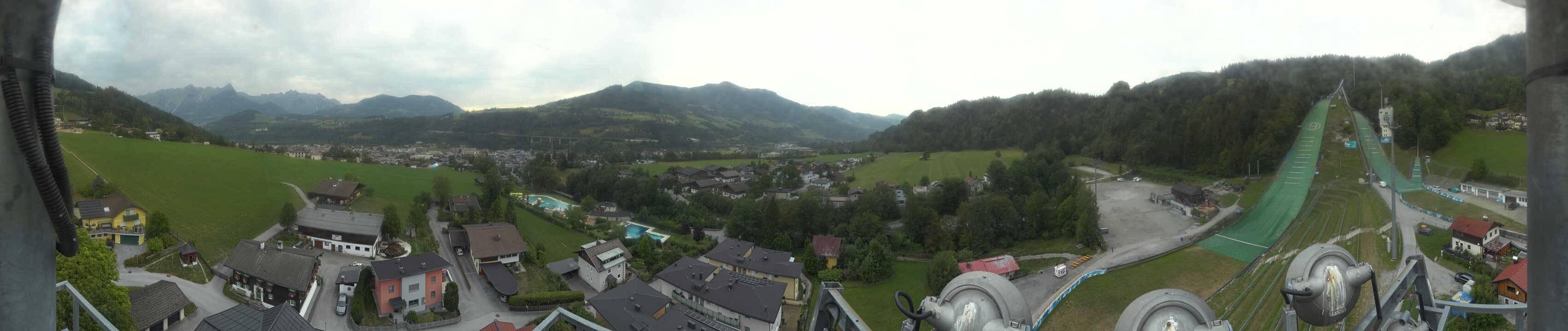 Archived image Webcam Bischofshofen - Village and Ski Jumping Area