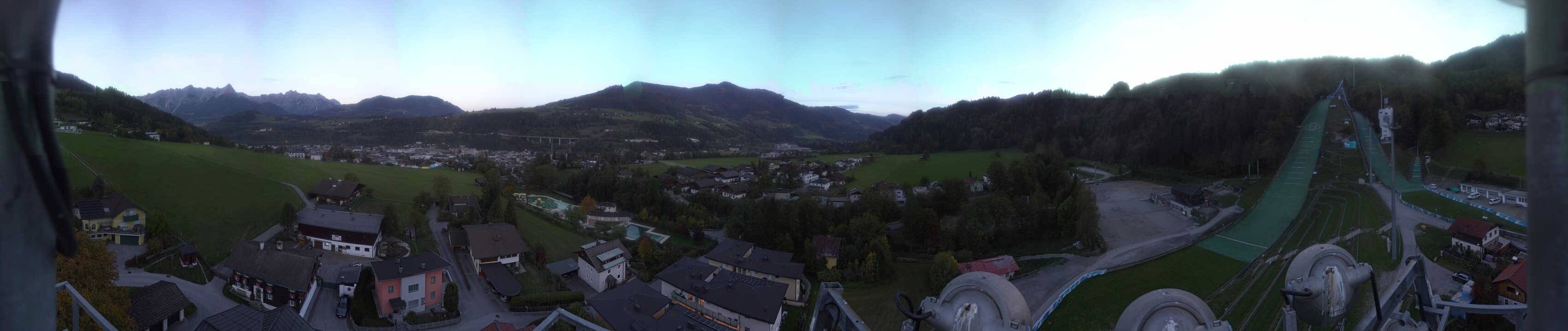 Archived image Webcam Bischofshofen - Village and Ski Jumping Area