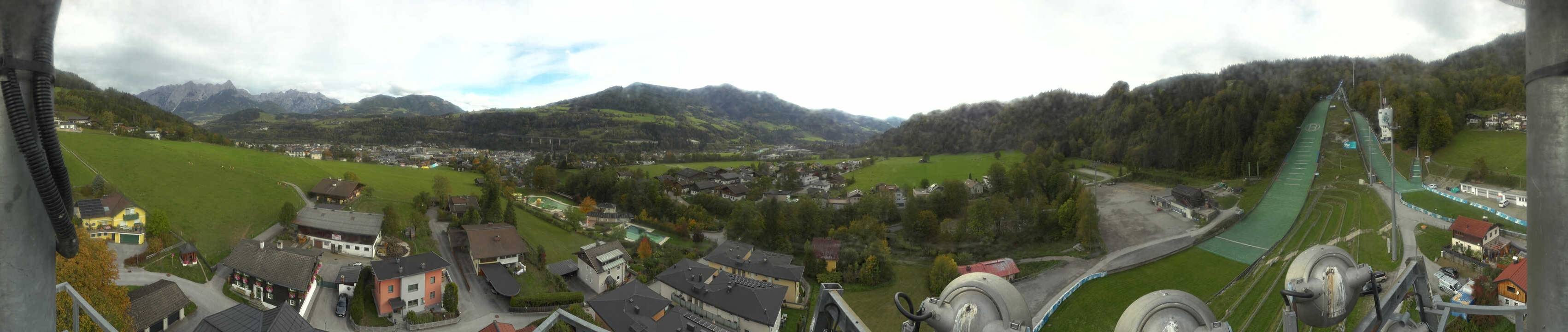 Archived image Webcam Bischofshofen - Village and Ski Jumping Area