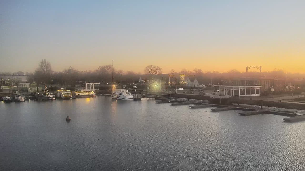 Archiv Foto Webcam Barßel: Bootshafen