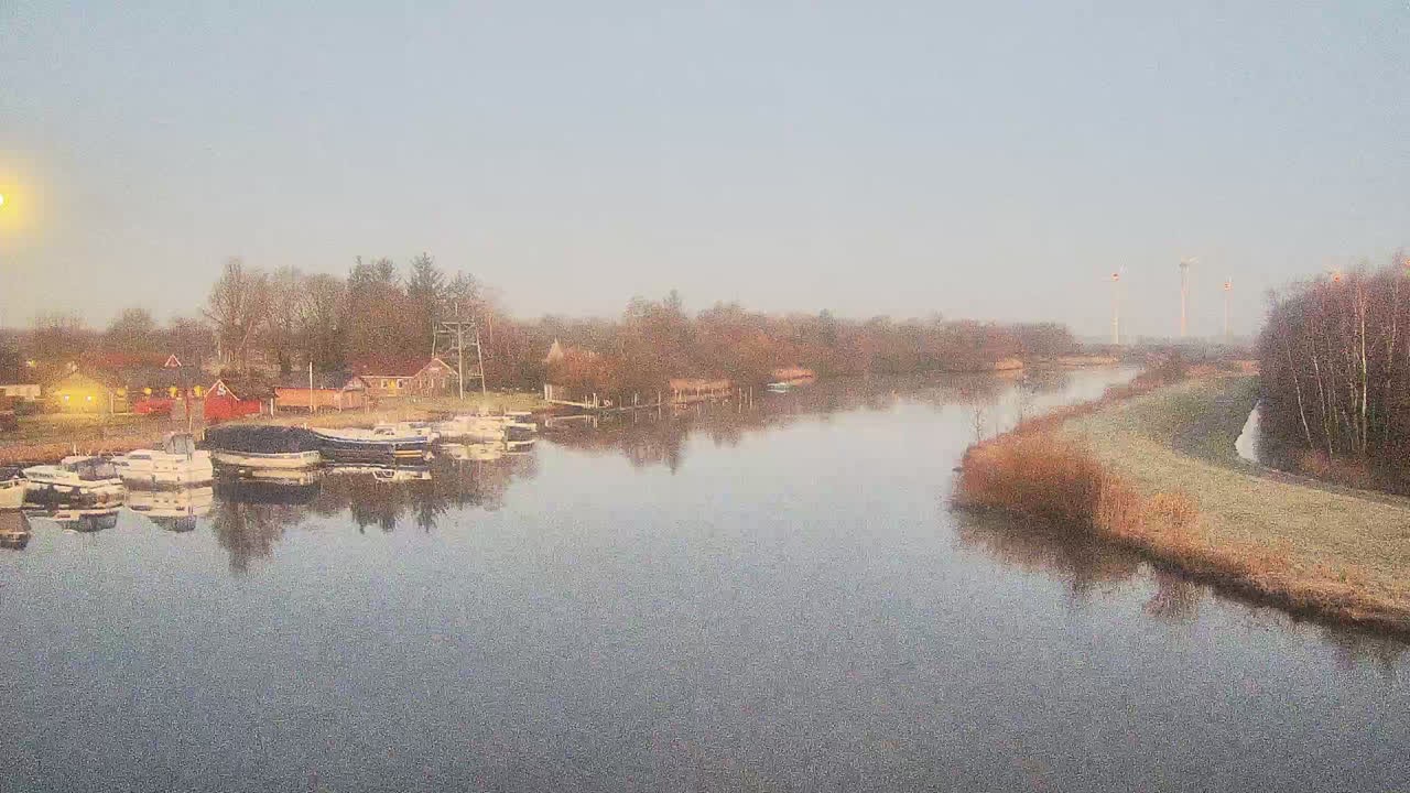 Archiv Foto Webcam Barßel: Bootshafen