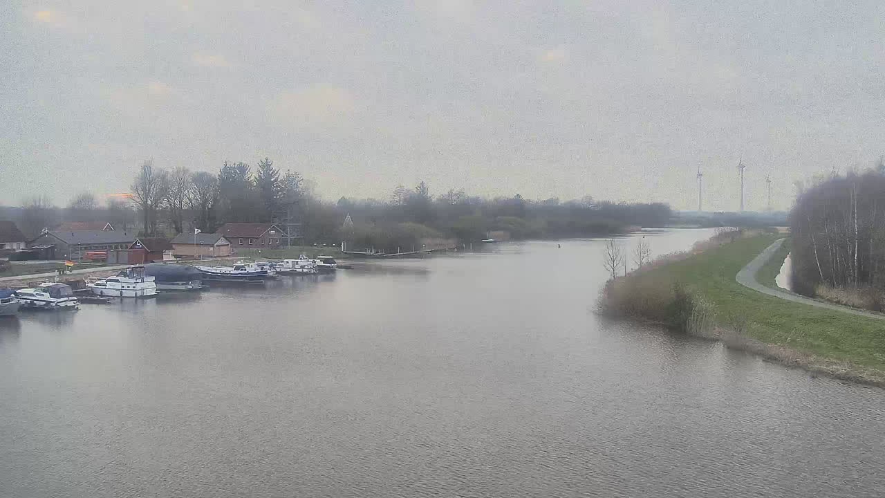 Archiv Foto Webcam Barßel: Bootshafen