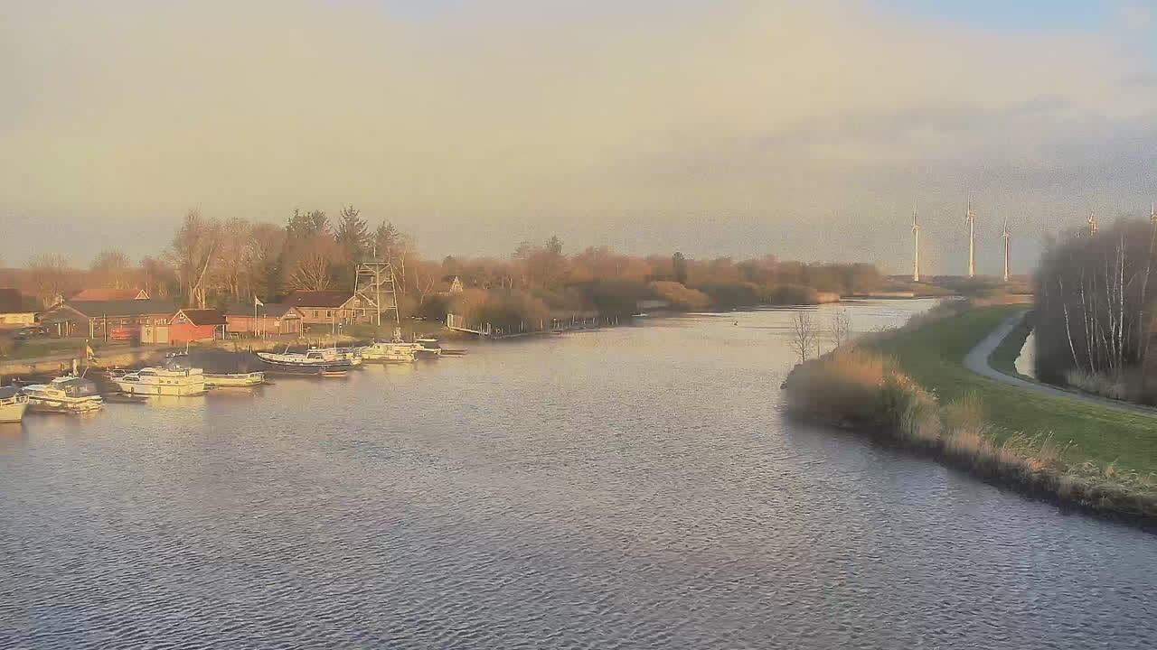 Archiv Foto Webcam Barßel: Bootshafen