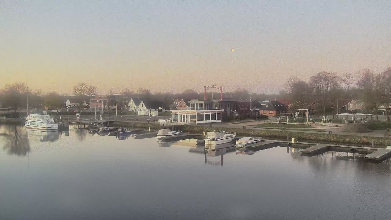 Archiv Foto Webcam Barßel: Bootshafen