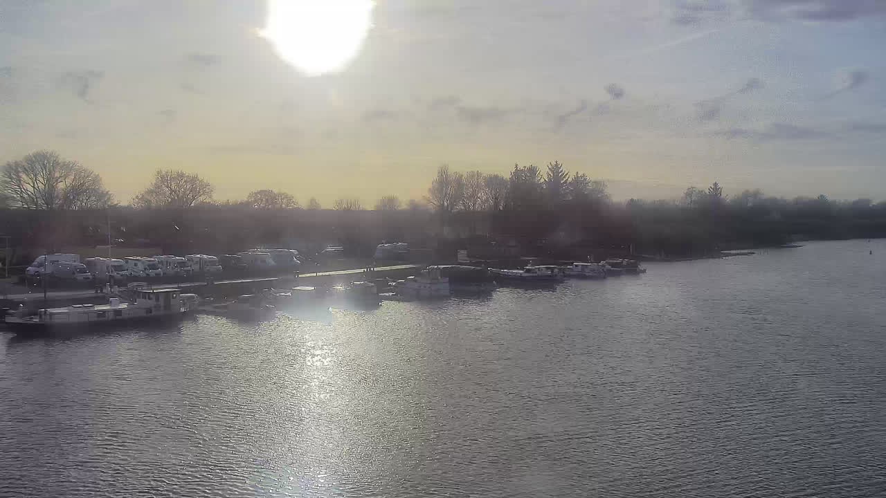 Archiv Foto Webcam Barßel: Bootshafen