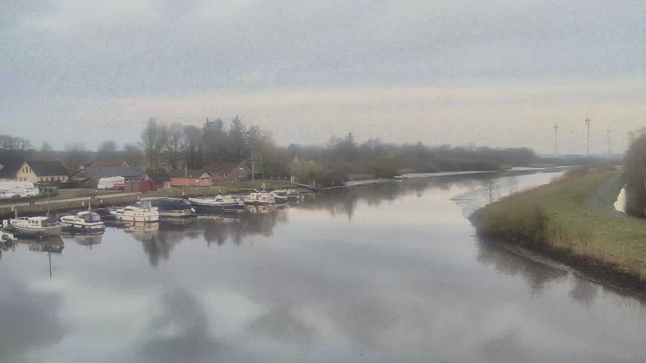 Archiv Foto Webcam Barßel: Bootshafen