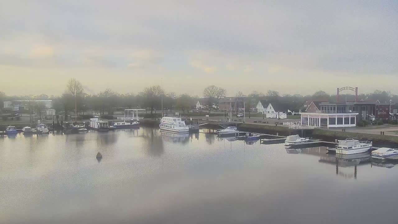 Archiv Foto Webcam Barßel: Bootshafen