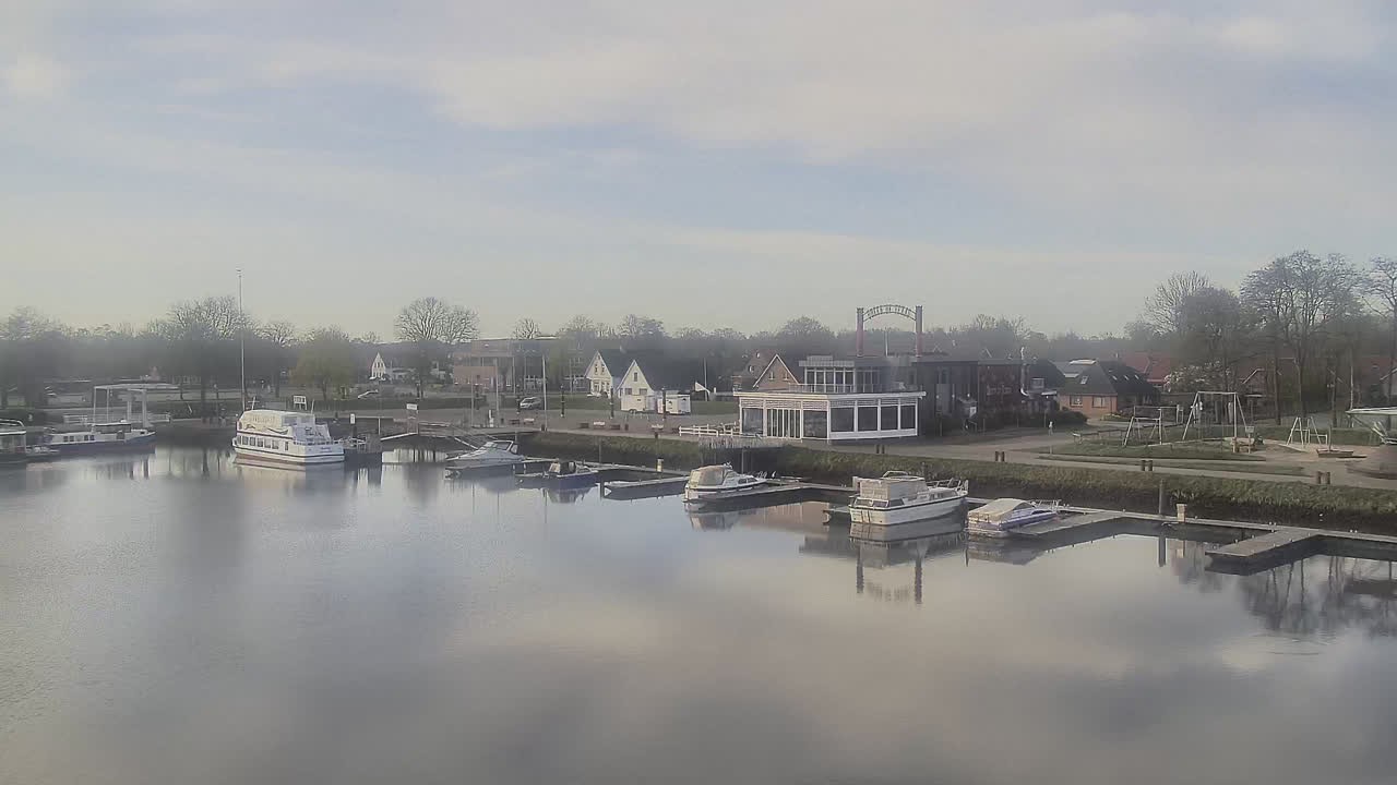 Archiv Foto Webcam Barßel: Bootshafen