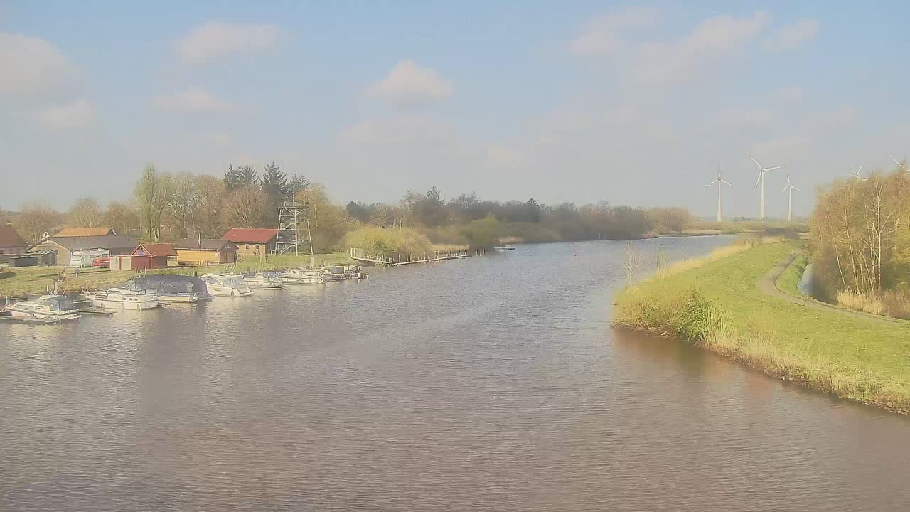 Archiv Foto Webcam Barßel: Bootshafen