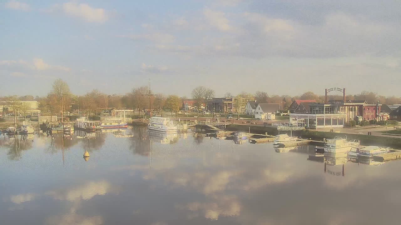 Archiv Foto Webcam Barßel: Bootshafen