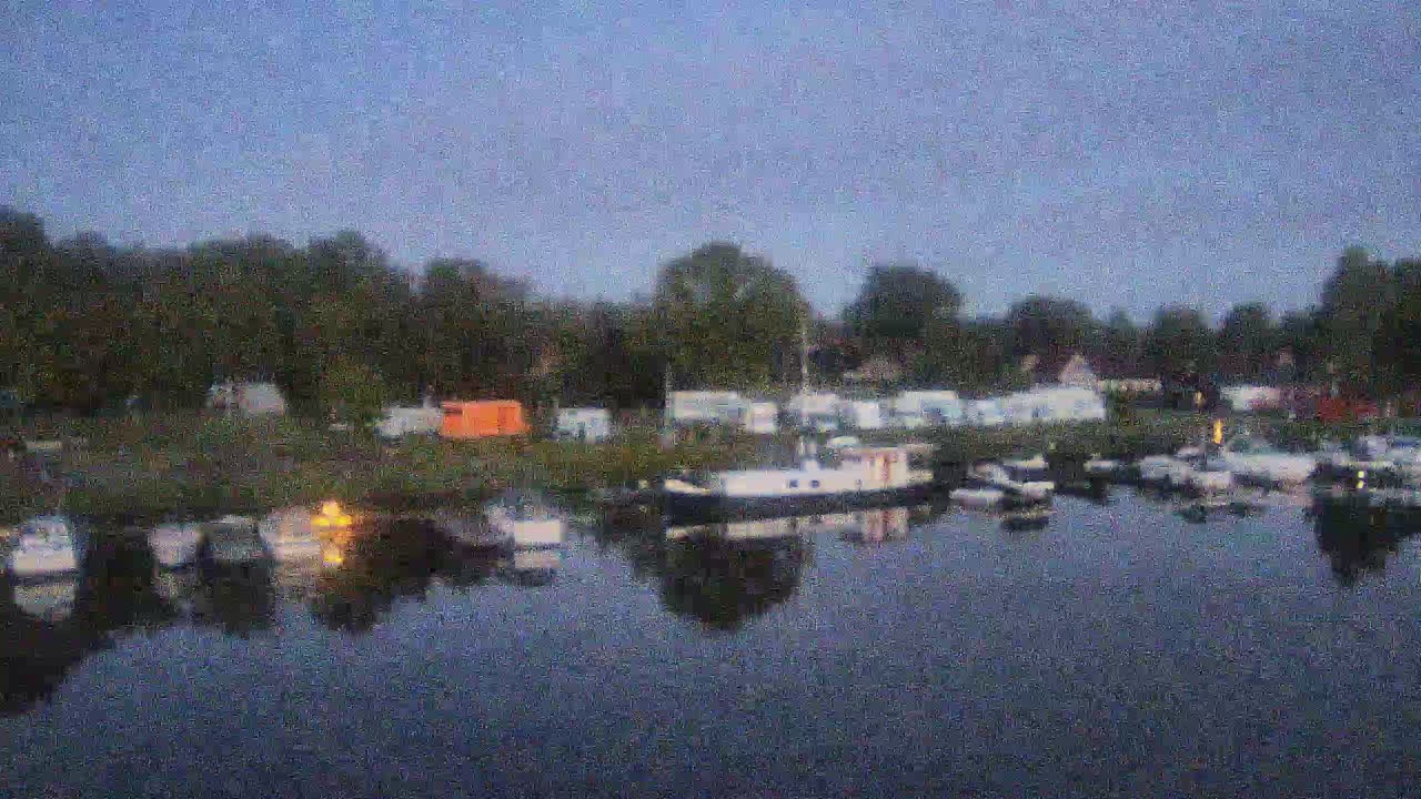 Archived image Webcam Barßel at the boat harbour