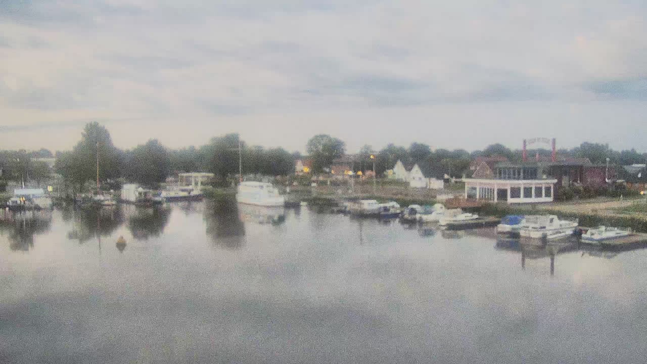 Archiv Foto Webcam Barßel: Bootshafen
