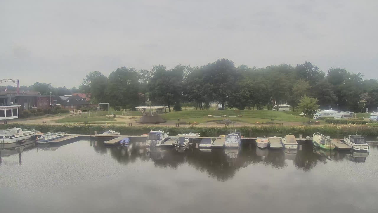 Archived image Webcam Barßel at the boat harbour