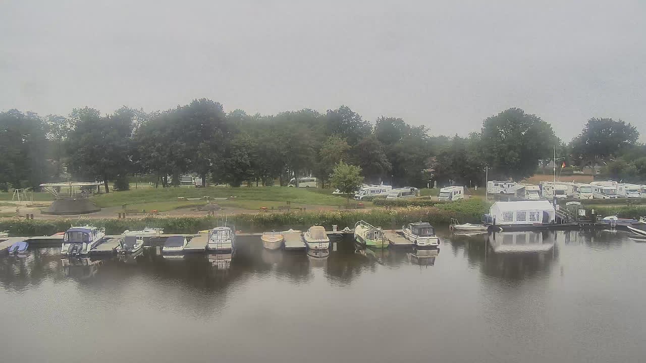 Archived image Webcam Barßel at the boat harbour