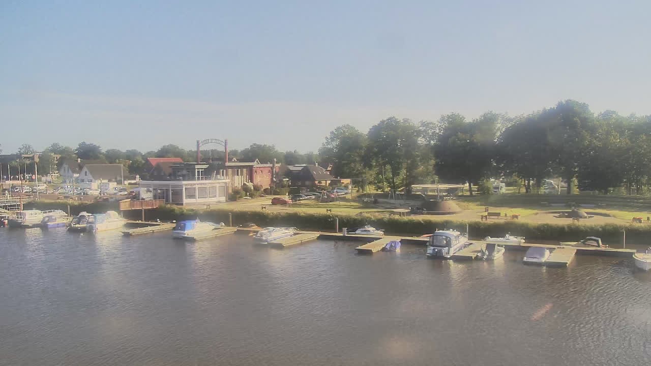 Archiv Foto Webcam Barßel: Bootshafen