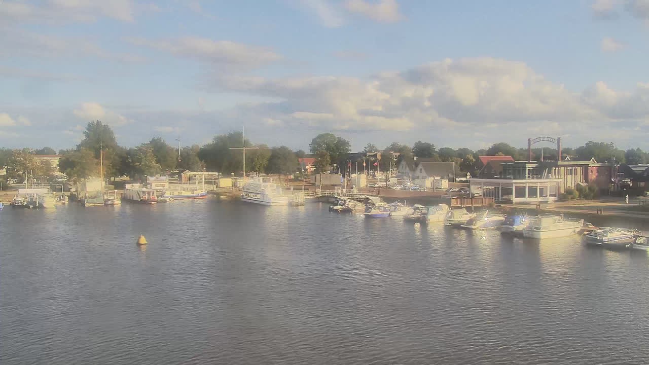 Archiv Foto Webcam Barßel: Bootshafen