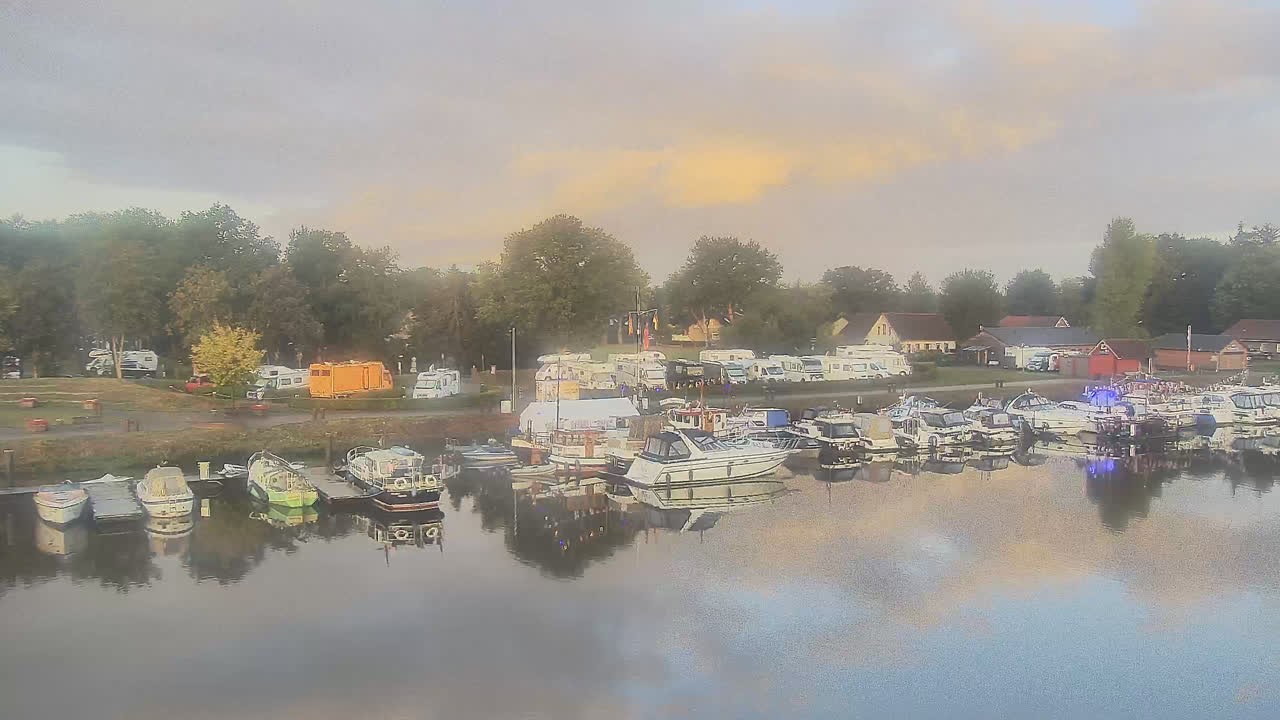 Archiv Foto Webcam Barßel: Bootshafen