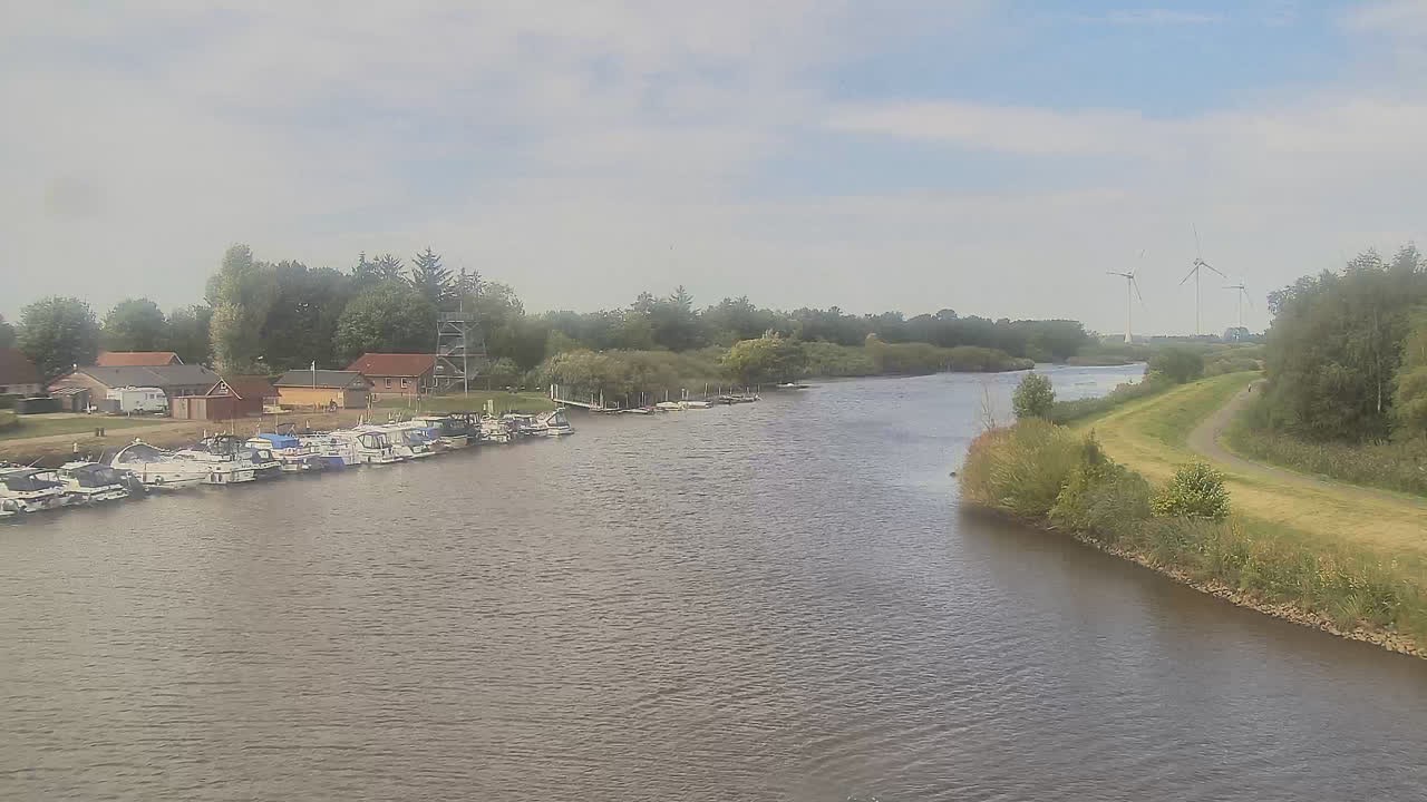 Archived image Webcam Barßel at the boat harbour