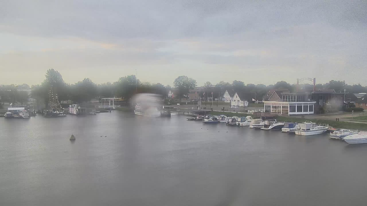Archiv Foto Webcam Barßel: Bootshafen
