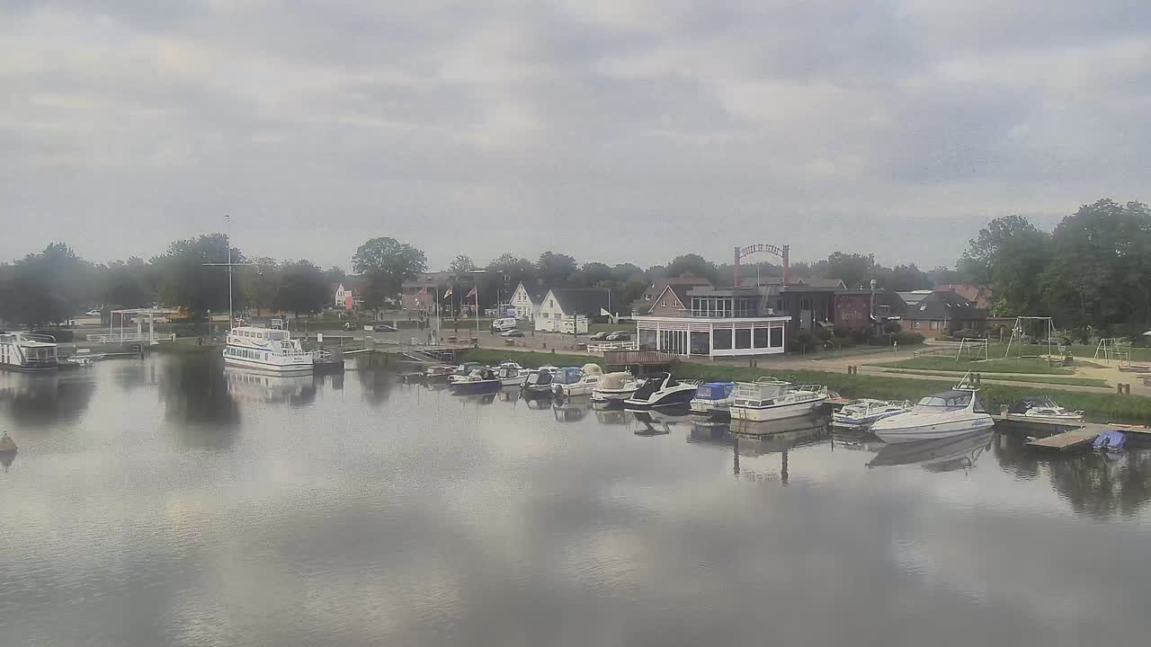 Archiv Foto Webcam Barßel: Bootshafen