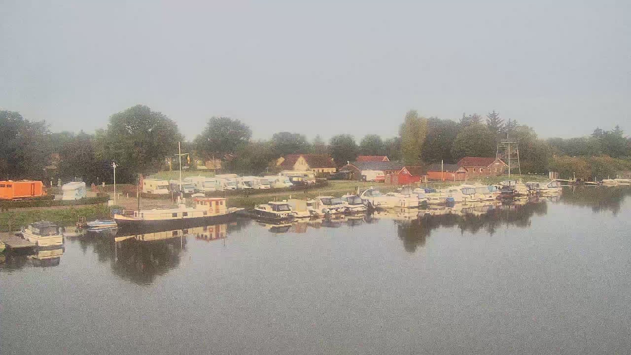 Archiv Foto Webcam Barßel: Bootshafen