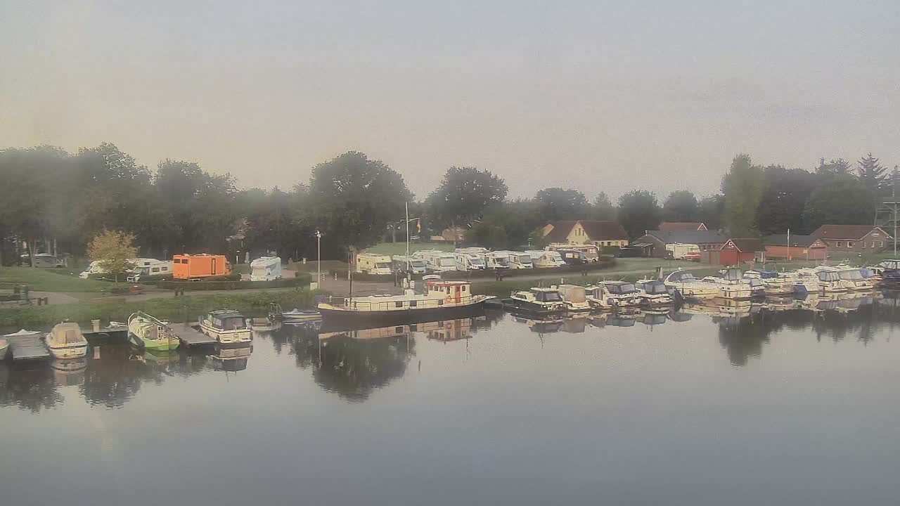 Archiv Foto Webcam Barßel: Bootshafen