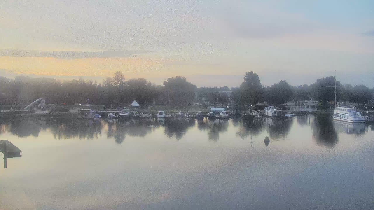 Archiv Foto Webcam Barßel: Bootshafen