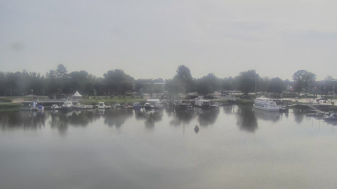 Archiv Foto Webcam Barßel: Bootshafen